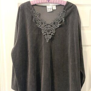 Jacque & KoKo Women's Velour Embroidered Shirt, Size 18/20